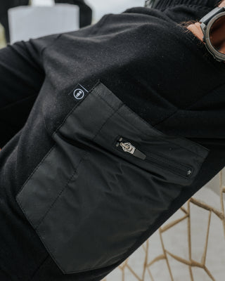 ADVENTURE BLACK SWEAT SHORTS
