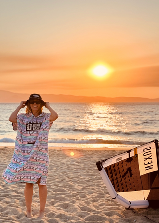 PARTY BLOCKS TRAVEL PONCHO