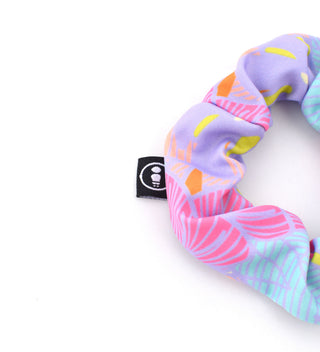 PARTY UNDER THE SUN SCRUNCHIE
