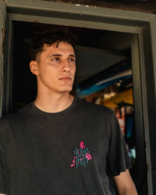 LOONEY PIGMENT BLACK TEE